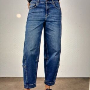 Ruti THE PETITE ULTIMATE BARREL LEG JEANS 2.0